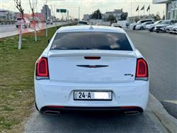 کرایسلەر 300